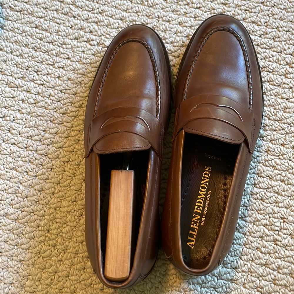 Allen Edmonds Port Washington Nomad Penny Loafer